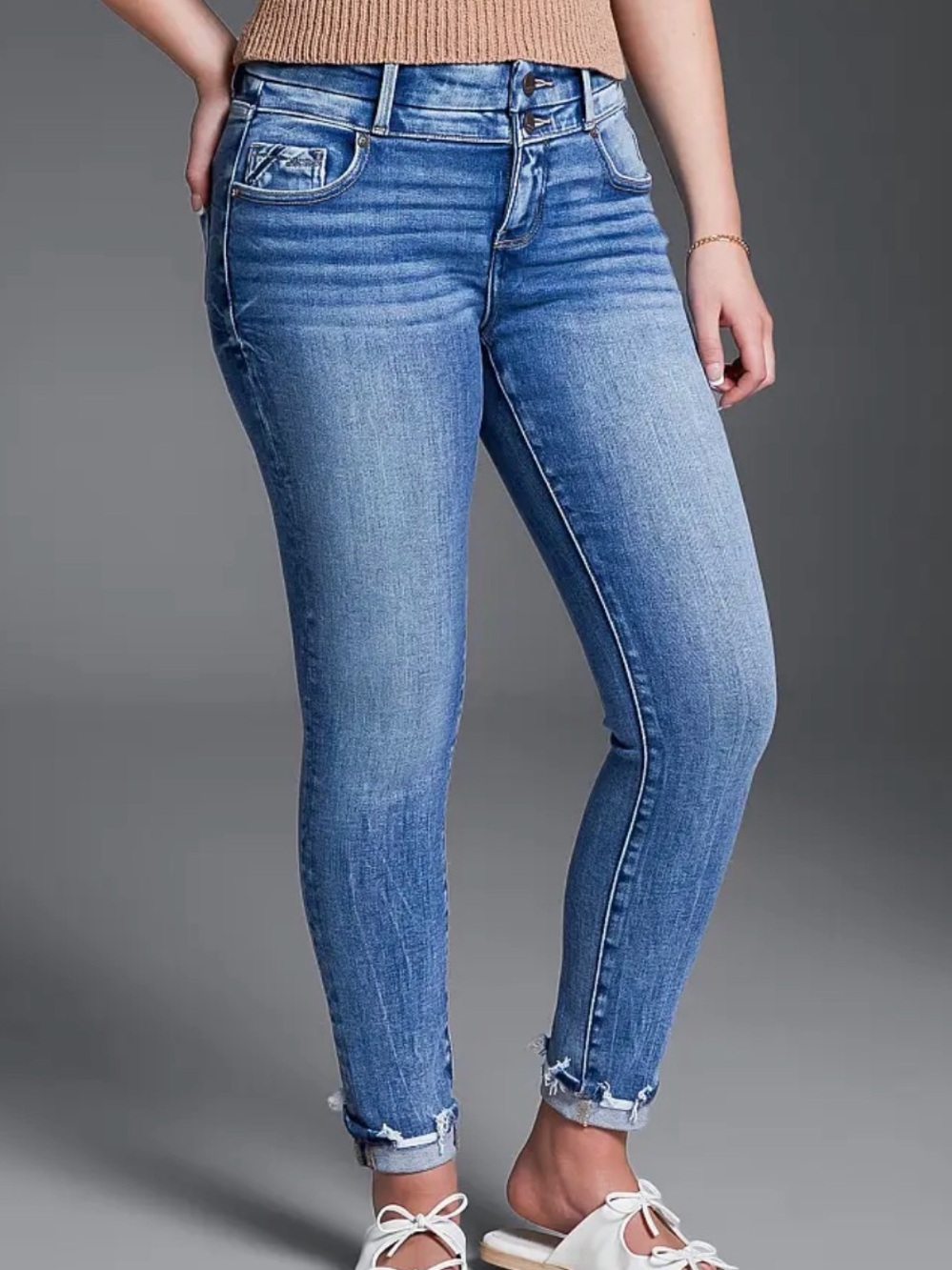 Classic Buckle Black Mid-Wash Skinny Women’s Jeans 34x27